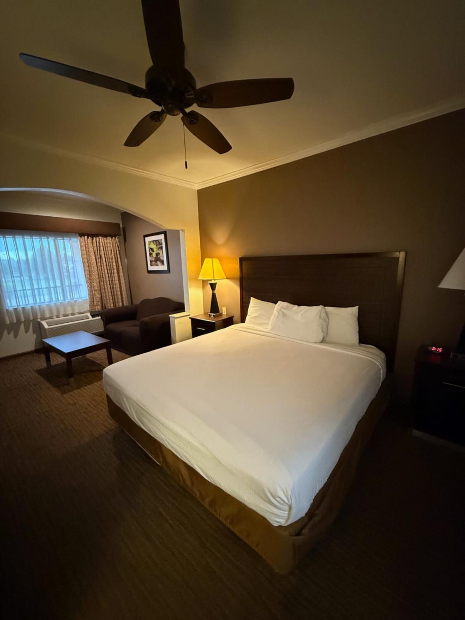 Inn Of Navasota Hotel Ngoại thất bức ảnh
